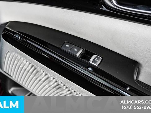 Used 2022 Kia Carnival SX Prestige image 44