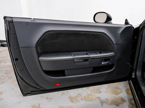 Used 2009 Dodge Challenger SRT8 w/ SRT Option Group II image 31