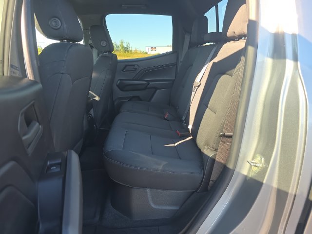 Used 2023 Chevrolet Colorado Trail Boss AWD/4WD image 29