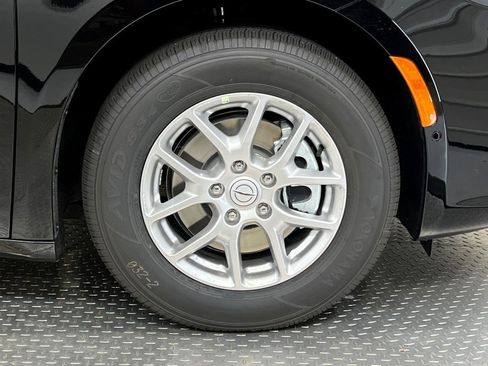 New 2026 Chrysler Pacifica Select image 6