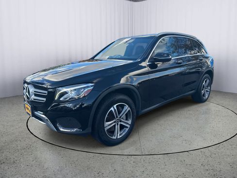 Used 2019 Mercedes-Benz GLC 300 4MATIC image 6
