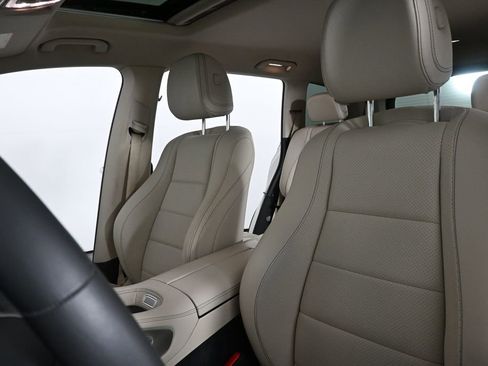 Used 2020 Mercedes-Benz GLS 450 4MATIC image 5