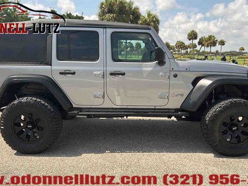 Used 2020 Jeep Wrangler Unlimited Sport S AWD/4WD image 4