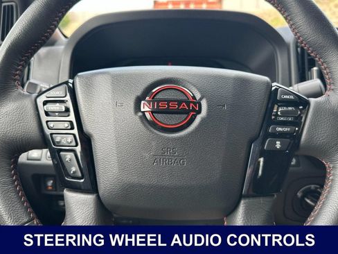 Used 2025 Nissan Frontier PRO-4X AWD/4WD image 27