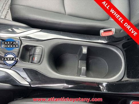 Used 2024 Toyota Corolla Cross XLE AWD/4WD image 21