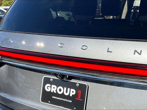 Used 2023 Lincoln Aviator Reserve w/ Equipment Group 201A image 33