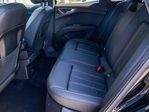 Used 2023 Audi Q4 e-tron Premium Plus w/ Premium Plus image 19