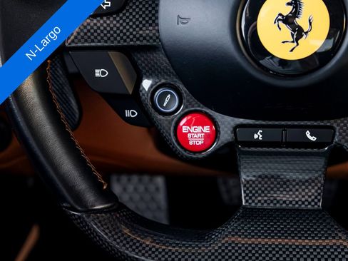 Used 2020 Ferrari 812 Superfast RWD image 24