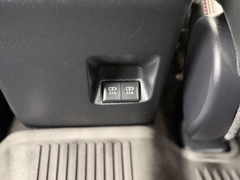 Used 2020 Toyota 4Runner Venture AWD/4WD image 10