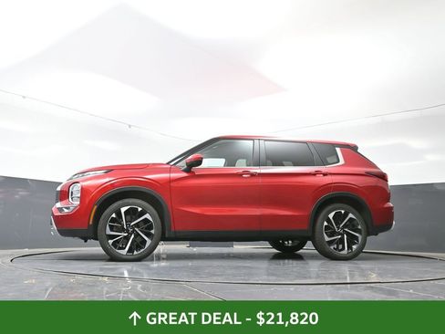Used 2024 Mitsubishi Outlander SE image 55