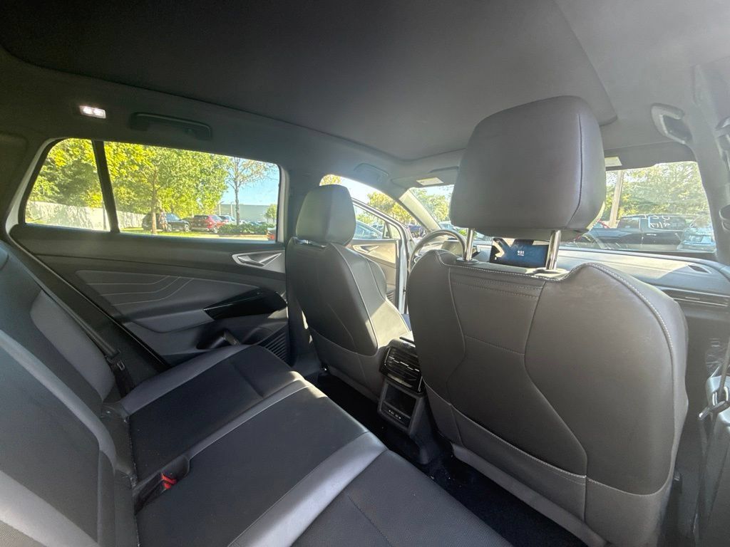 Used 2023 Volkswagen ID.4 Pro S RWD image 28