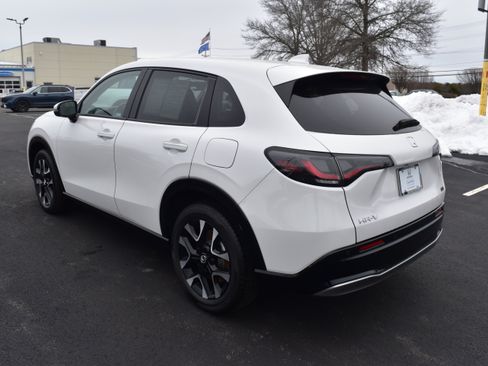 Certified 2026 Honda HR-V EX-L image 4