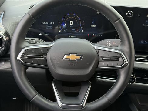 Used 2025 Chevrolet Equinox LT image 12