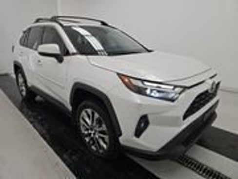 Used 2023 Toyota RAV4 XLE Premium FWD image 2