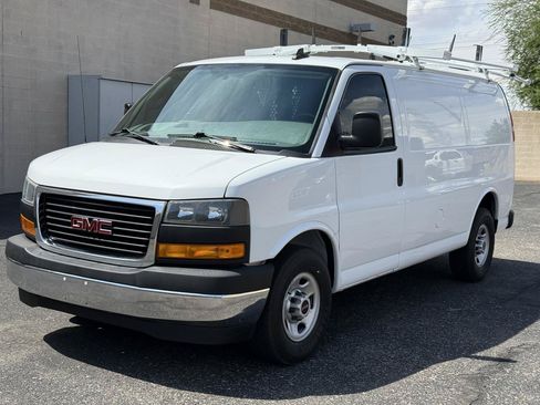 Used 2019 GMC Savana 2500 w/ Driver Convenience Package RWD image 2