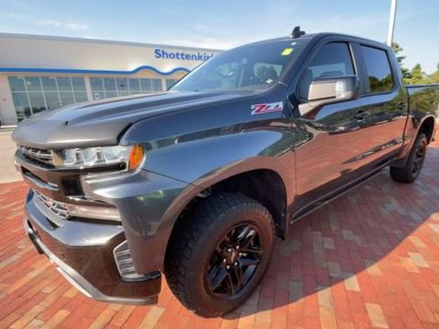 Used 2019 Chevrolet Silverado 1500 LT Trail Boss w/ Convenience Package AWD/4WD image 5