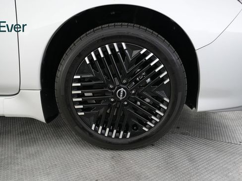 Used 2024 Nissan Leaf SV Plus FWD image 20