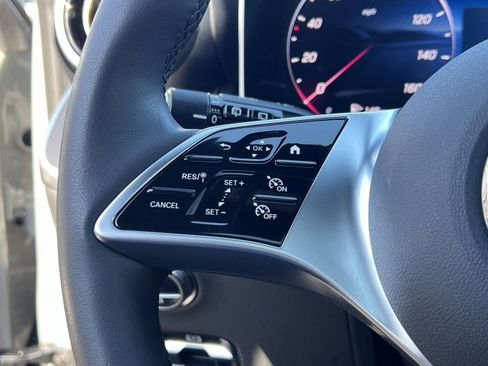 Used 2026 Mercedes-Benz GLC 300 4MATIC image 29