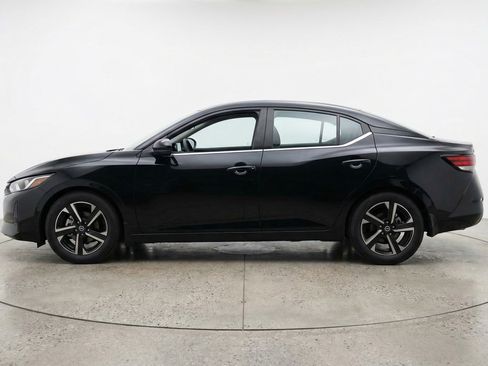 Used 2025 Nissan Sentra SV image 5