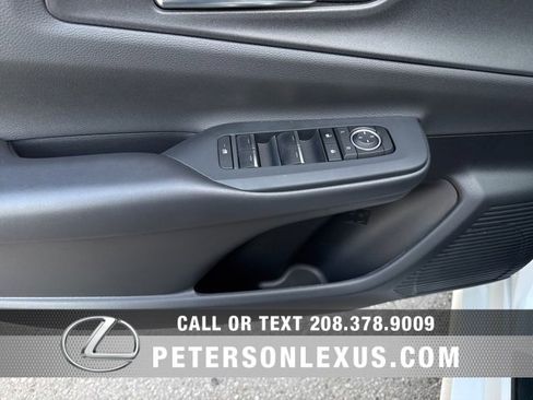 Used 2025 Toyota Prius AWD image 22