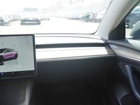 Used 2022 Tesla Model 3 Performance image 20