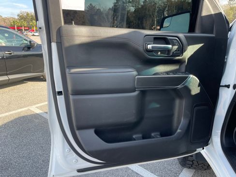 Used 2021 GMC Sierra 1500 AT4 image 11