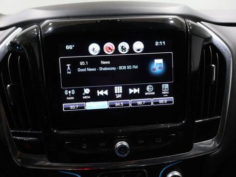 Used 2019 Chevrolet Traverse LT image 25