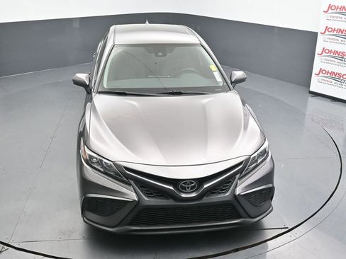 Used 2021 Toyota Camry SE FWD image 26