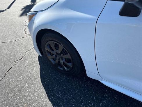 Certified 2024 Toyota Corolla LE FWD image 11