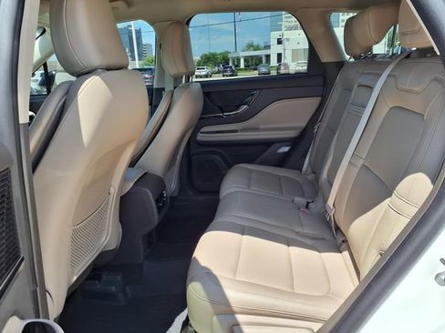 Used 2022 Lincoln Corsair FWD image 5