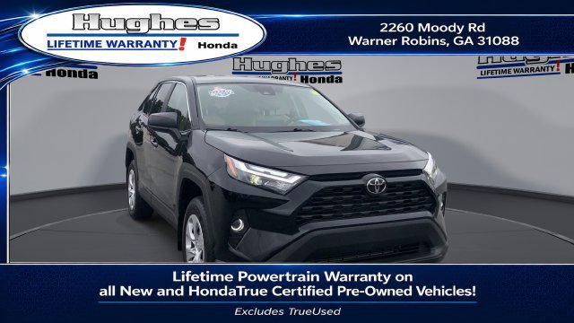 Used 2025 Toyota RAV4 LE FWD image 1