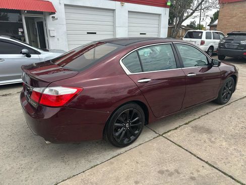 Used 2015 Honda Accord Sport image 5