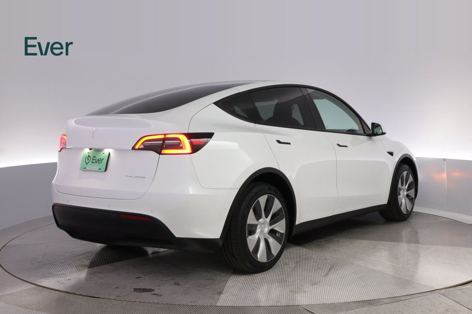Used 2021 Tesla Model Y Long Range AWD/4WD image 3