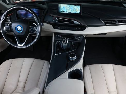 Used 2020 BMW i8 Coupe AWD/4WD image 24