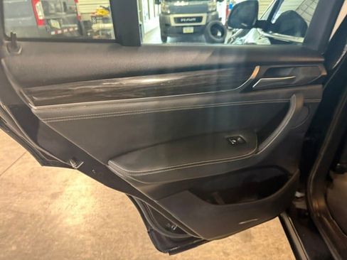 Used 2016 BMW X4 xDrive28i AWD/4WD image 30