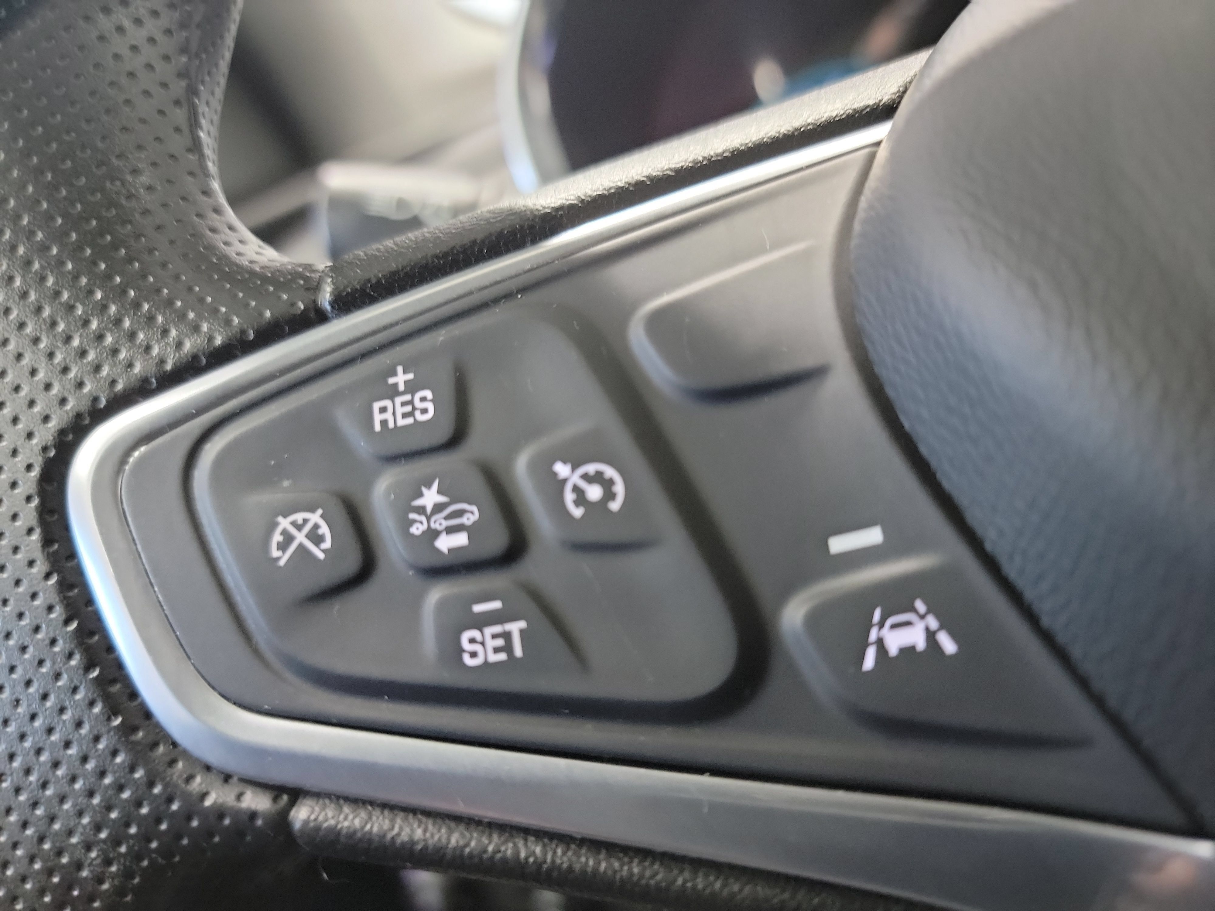 Used 2023 Chevrolet Equinox LT FWD image 33