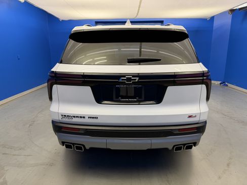 Used 2024 Chevrolet Traverse Z71 AWD/4WD image 6