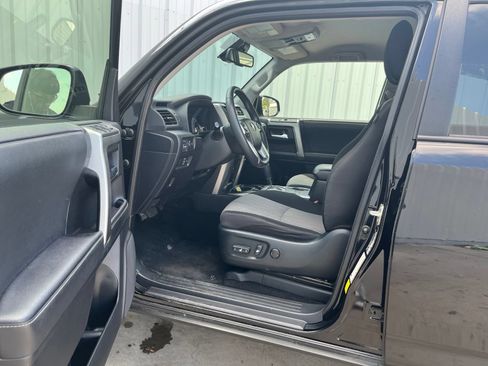Used 2024 Toyota 4Runner SR5 RWD image 10