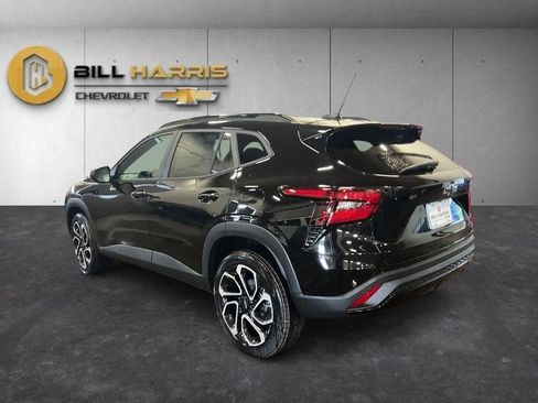 New 2026 Chevrolet Trax RS w/ Sunroof Package FWD image 12
