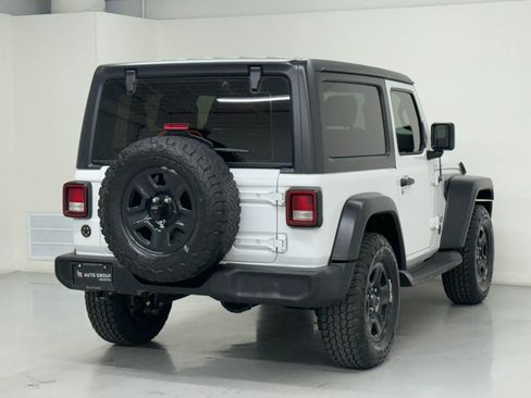 Used 2020 Jeep Wrangler Sport AWD/4WD image 34