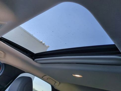 Used 2023 MAZDA CX-30 AWD 2.5 S w/ Premium Package image 18