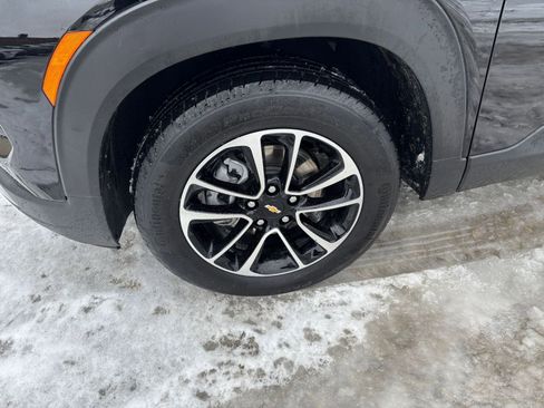 Used 2025 Chevrolet TrailBlazer LT image 28