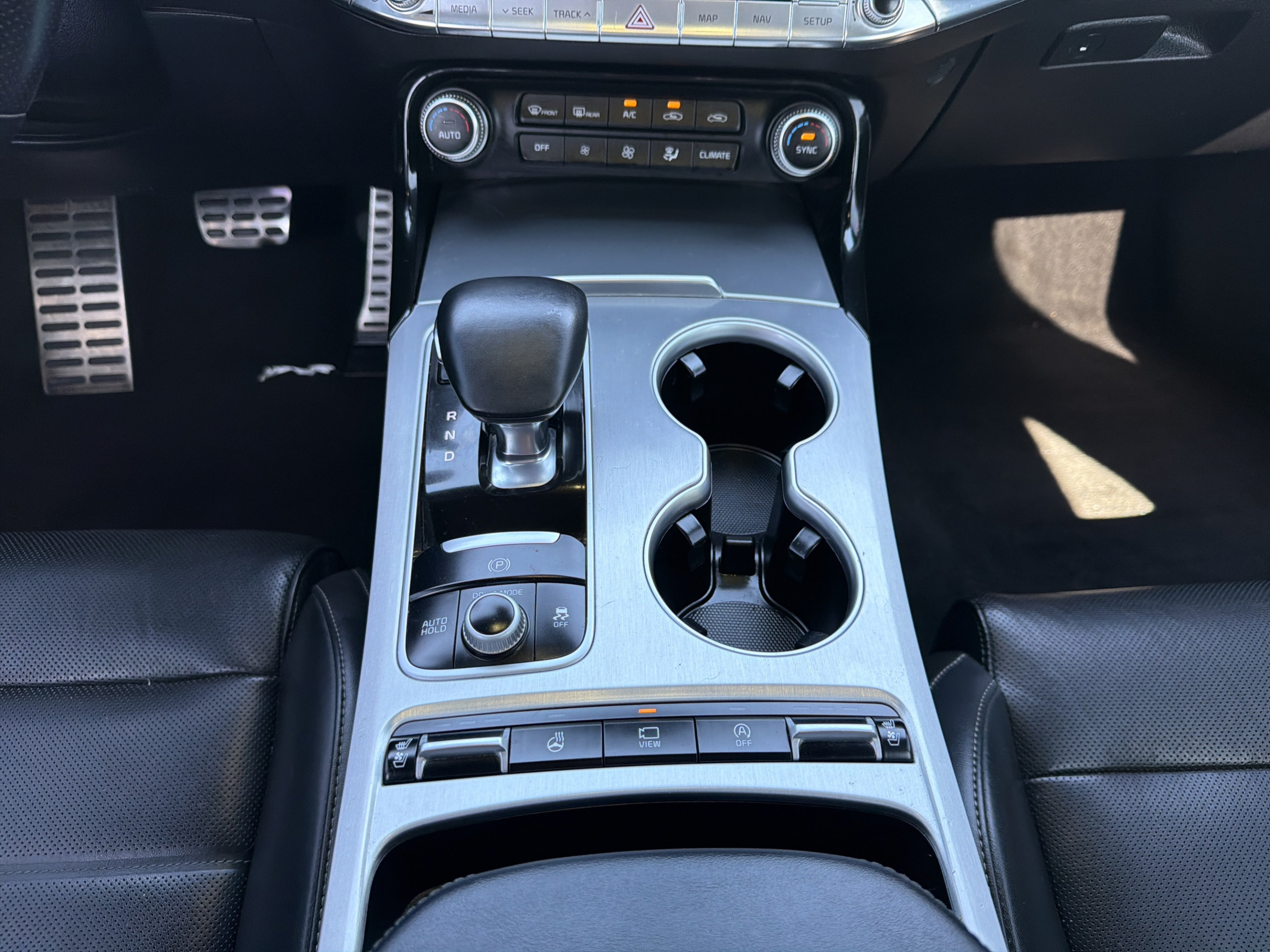 Used 2020 Kia Stinger GT2 AWD/4WD image 4