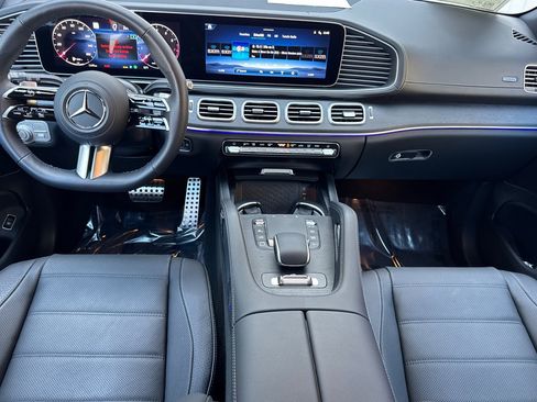 Certified 2025 Mercedes-Benz GLS 580 4MATIC image 15