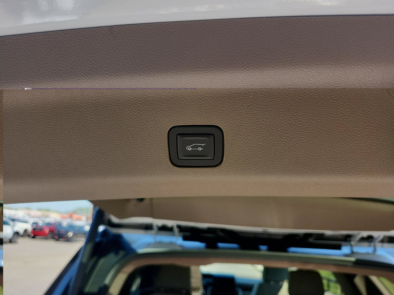 New 2027 GMC Yukon Denali w/ Sun & Power Step Package AWD/4WD image 9