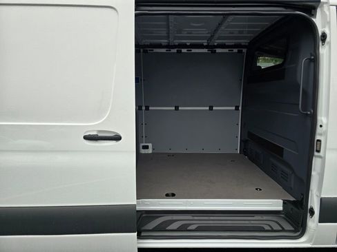 New 2026 Mercedes-Benz Sprinter 2500 image 17