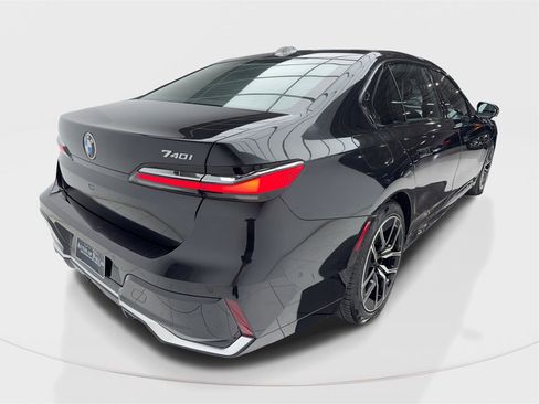 Used 2024 BMW 740i 740i M SPORT,NAV,CAM,PANO,BLIN image 9