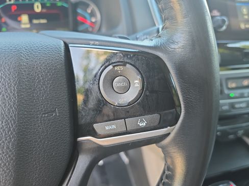 Used 2019 Honda Pilot Touring image 19