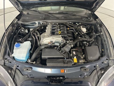 Used 2021 MAZDA MX-5 Miata RF Grand Touring RWD image 9