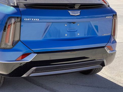 New 2026 Cadillac Optiq Luxury 1 image 6